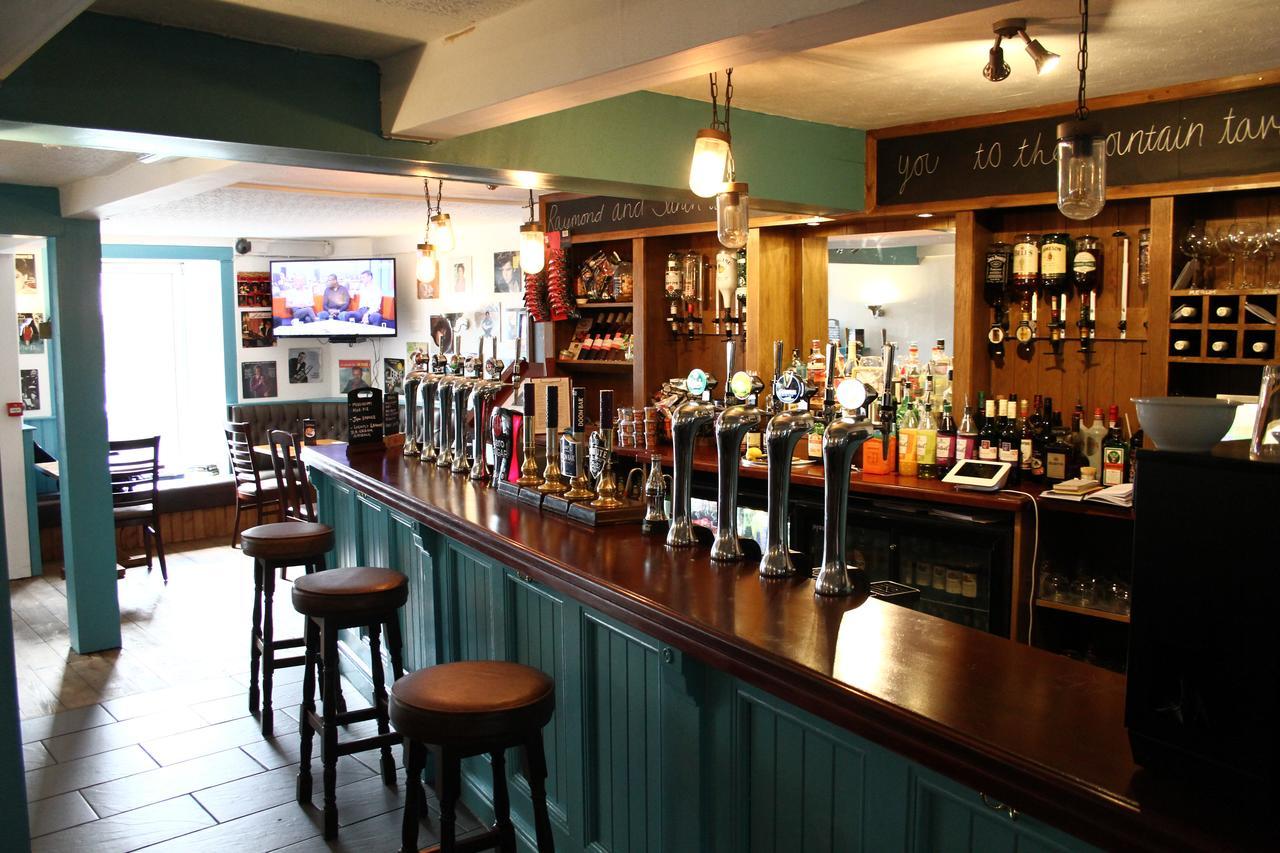 Hôtel The Fountain Tavern à Penzance Extérieur photo